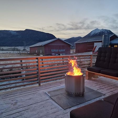 Arctic Lodge Tromvik With Jacuzzi Тромсе Екстер'єр фото